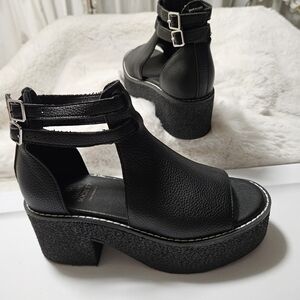 Elegant Black Platform Sandals